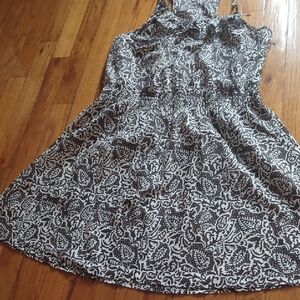 Elegant Brown and Cream Patterned Dress